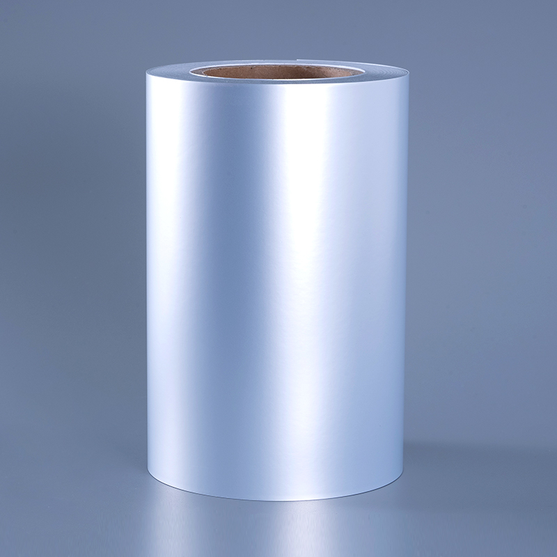 দ্রাবক এক্রাইলিক আঠালো অ্যালকোহল-প্রতিরোধী এবং উচ্চ-তাপমাত্রা প্রতিরোধী সহ 50mic প্রিমিয়াম ম্যাট সিলভার পলিয়েস্টার ফিল্ম স্ব-আঠালো ফিল্ম