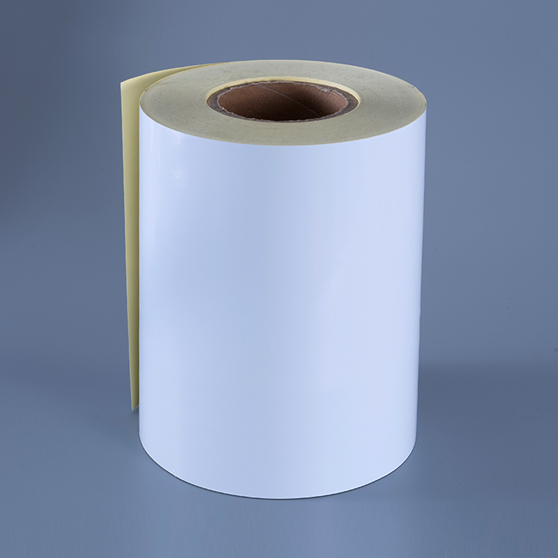 অপসারণযোগ্য আঠালো অ্যালকোহল-প্রতিরোধী এবং উচ্চ-তাপমাত্রা প্রতিরোধী সহ 50mic চকচকে সাদা পলিয়েস্টার ফিল্ম স্ব-আঠালো লেবেল