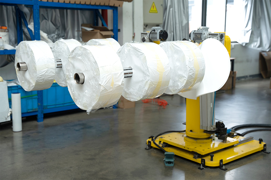 স্ব আঠালো ইঙ্কজেট উপাদান